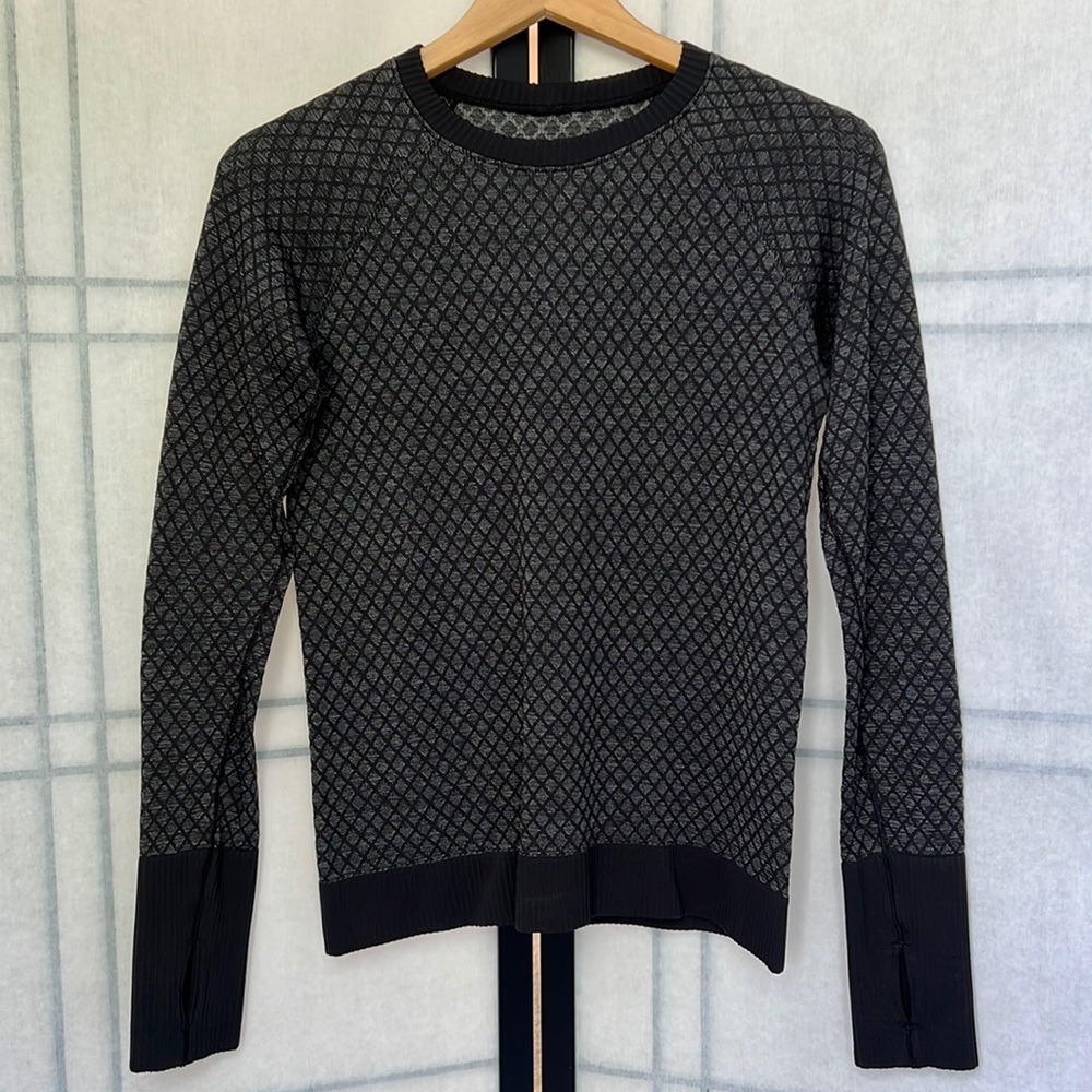 EUC Lululemon Rest Less Black-Heather Diamond Long Sleeve Top